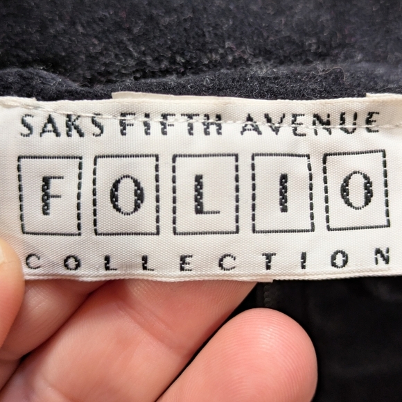 Vintage Saks Fifth Folio Collection Black Velvet Pearl Accent Zip Up Jumpsuit M - Picture 7 of 11